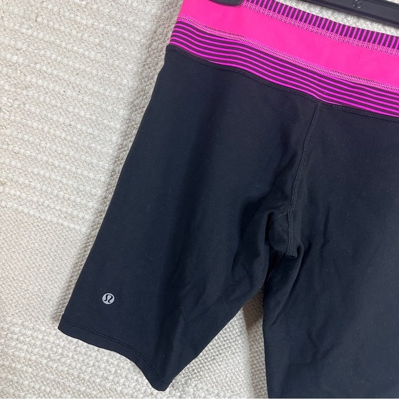 LULULEMON black and pink Reverse Groove reversible bike shorts 6 TALL - Picture 2 of 8